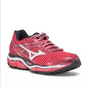 Mizuno Women’s Wave Enigma 5 Size 9.5